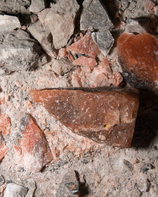 rotes Steinsalz im Salzbergwerk Berchtesgaden