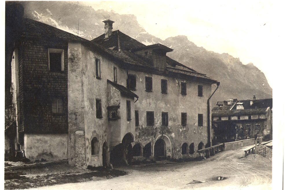 Gebäude Saline Schellenberg früher